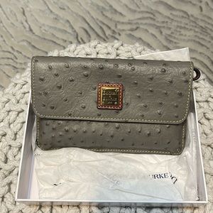 Dooney&Bourke brand new wristlet